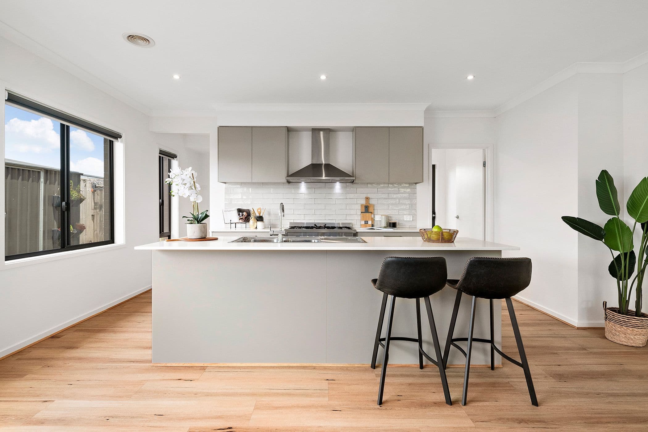 42 Newington Parade, Mernda VIC 3754, Mernda - Thumbnail 4