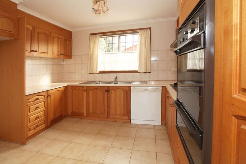 15 Selbourne Way, MULGRAVE VIC 3170, Mulgrave - Thumbnail 2