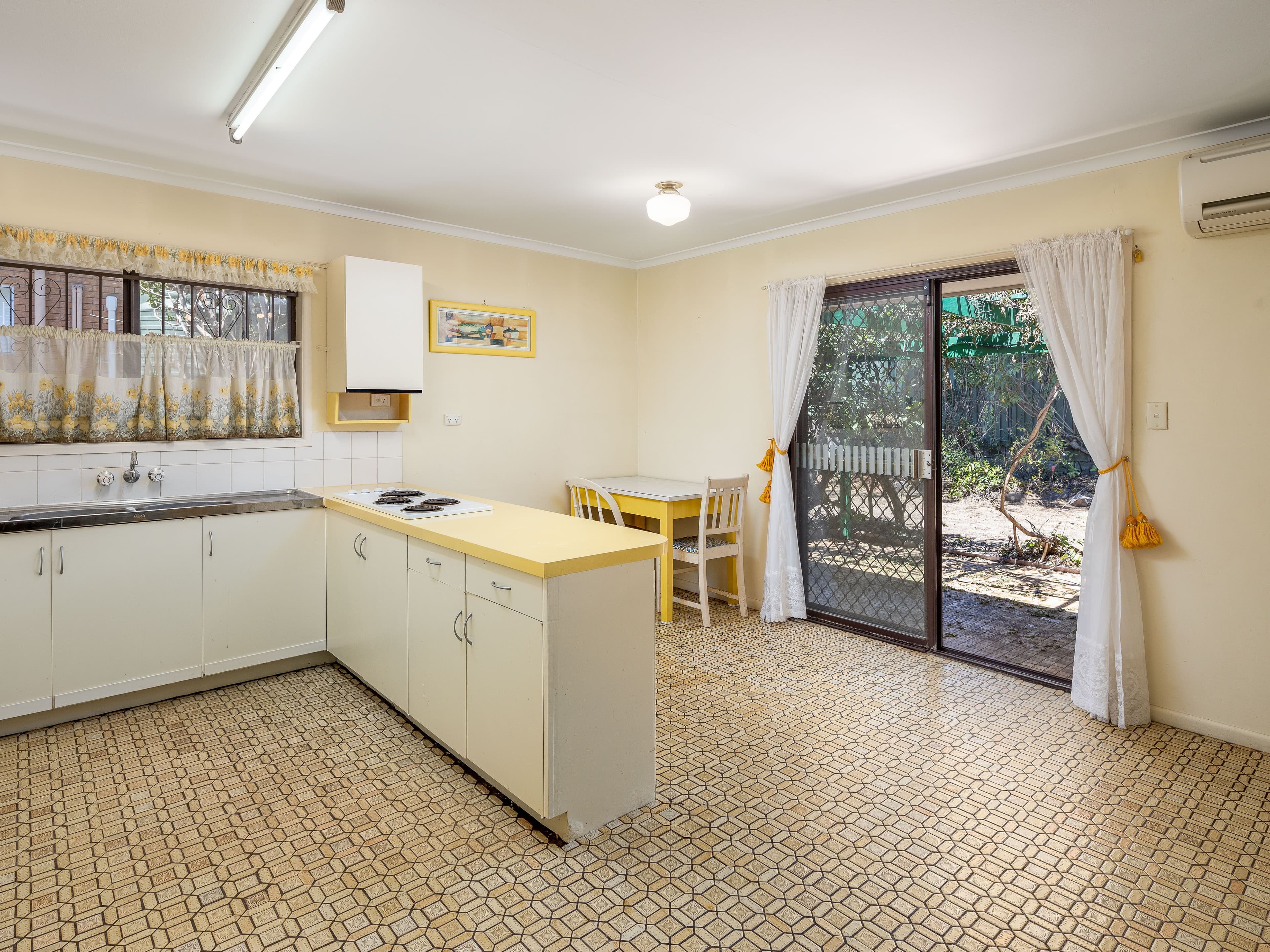 3 Gairdner Place, Aspley QLD 4034, Aspley - Thumbnail 3