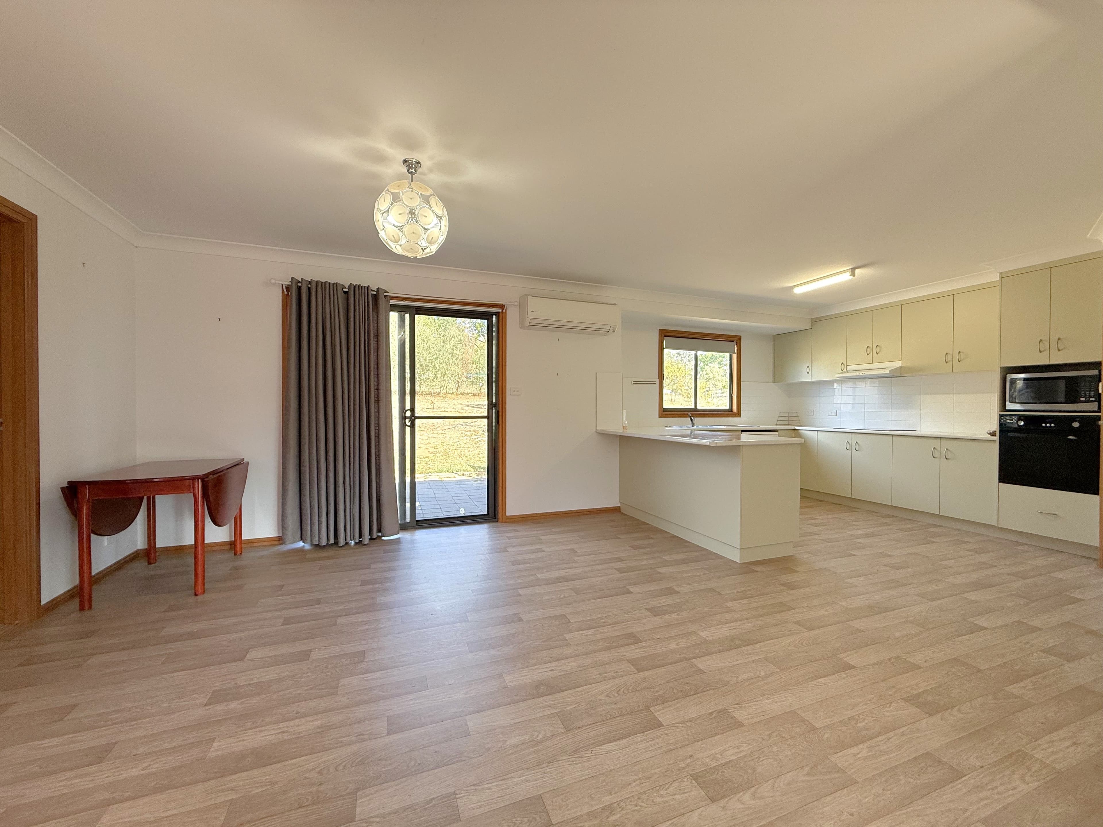 28 Boyds Lane, Young NSW 2594, Young - Thumbnail 5