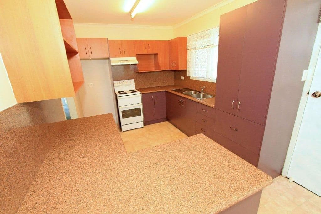 21 Harriette Street, PARK AVENUE QLD 4701, Park Avenue - Thumbnail 3