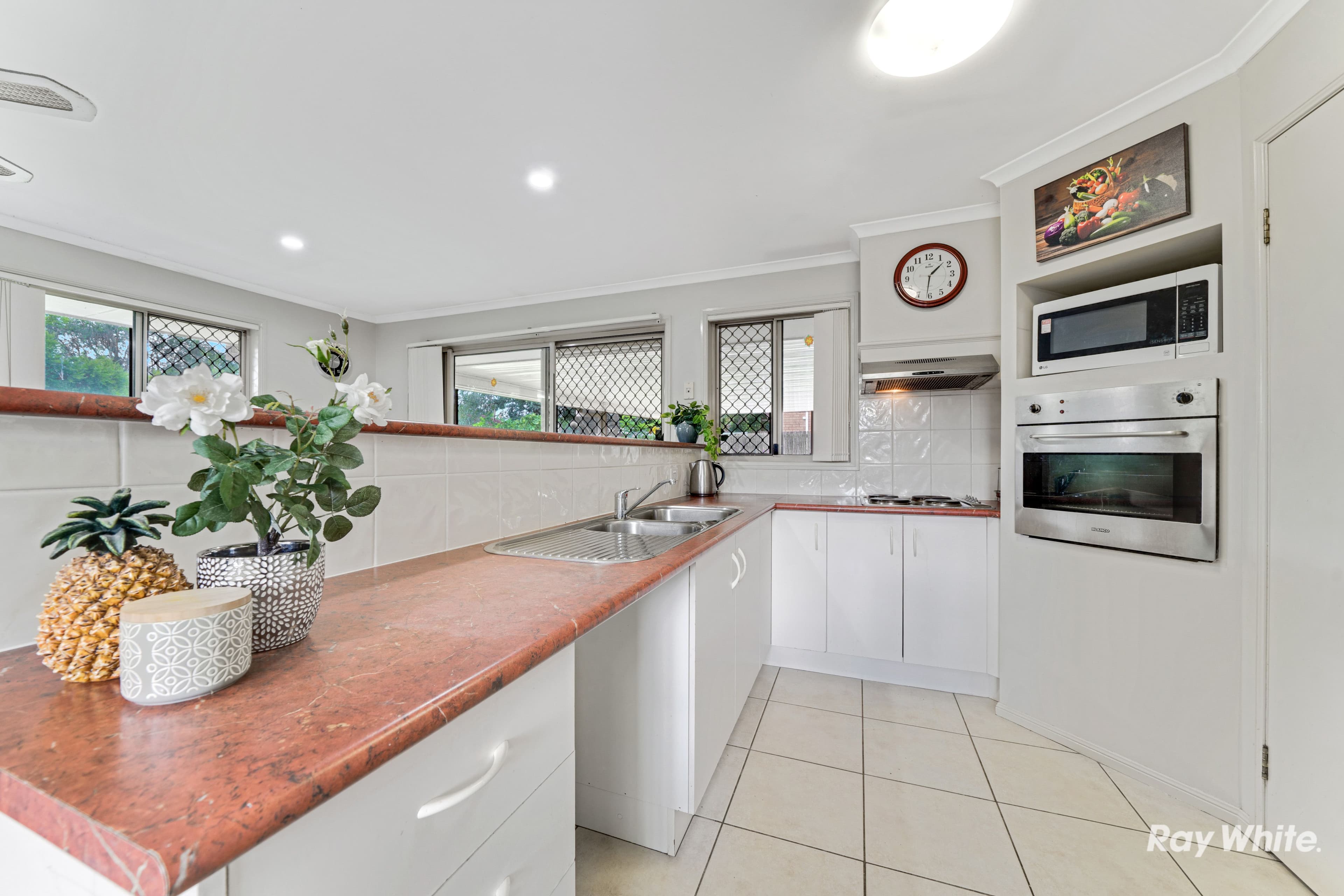 12 Endeavour Parade, Eagleby QLD 4207, Eagleby - Thumbnail 2