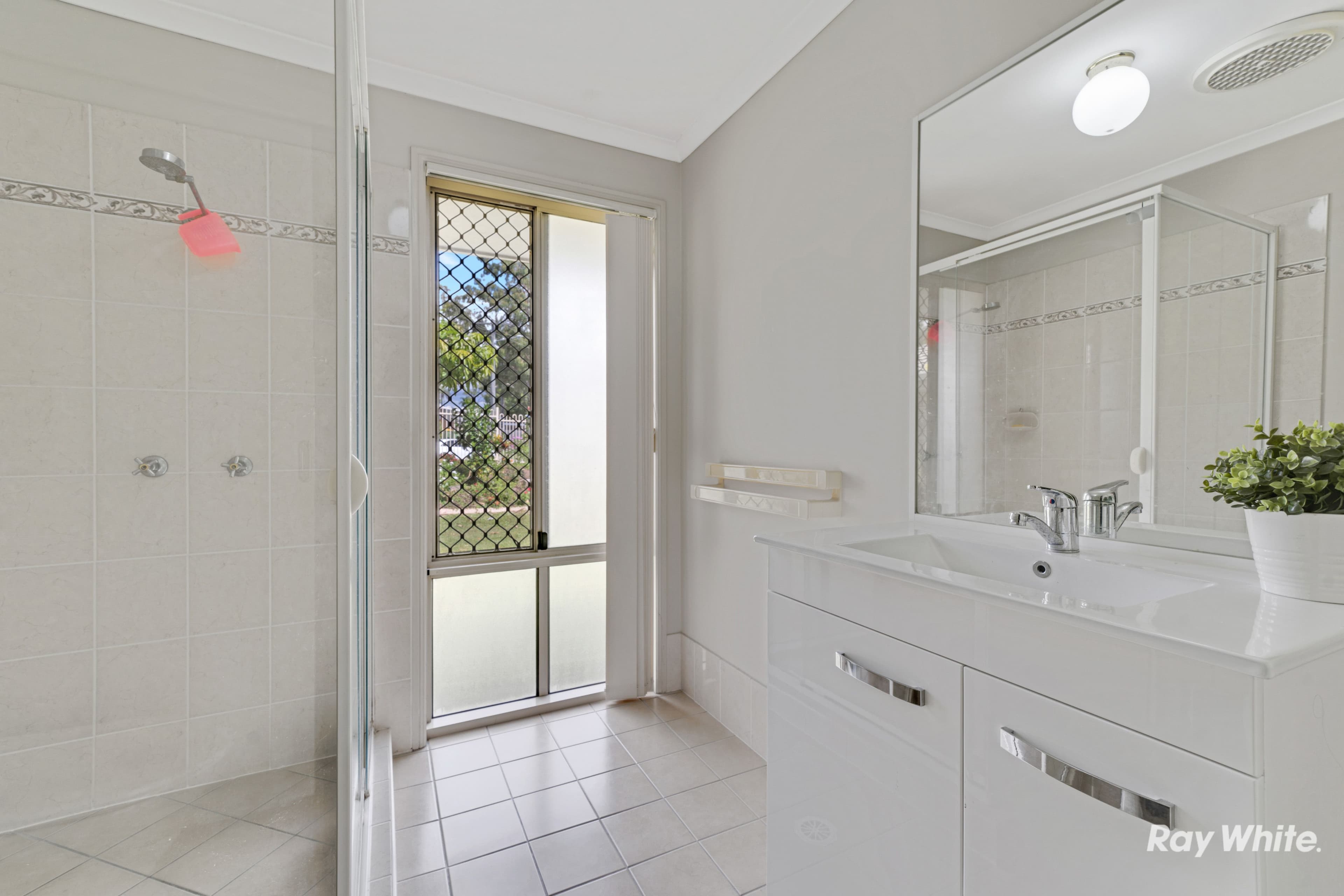 12 Endeavour Parade, Eagleby QLD 4207, Eagleby - Thumbnail 5