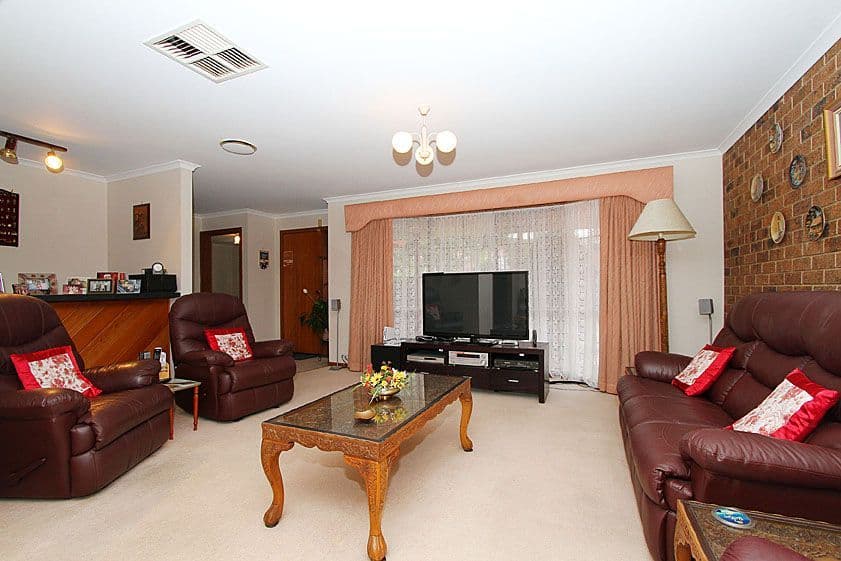 11 Medlar Court, MILL PARK VIC 3082, Mill Park - Thumbnail 5