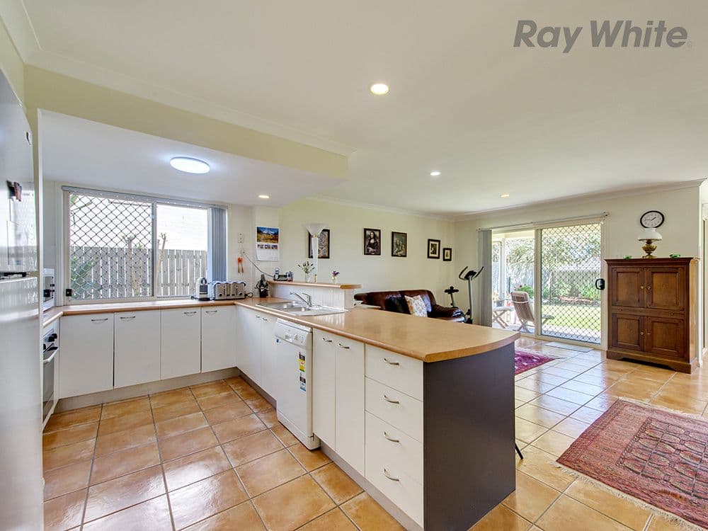 10 Summerhill Street, Victoria Point QLD 4165, Victoria Point - Thumbnail 2