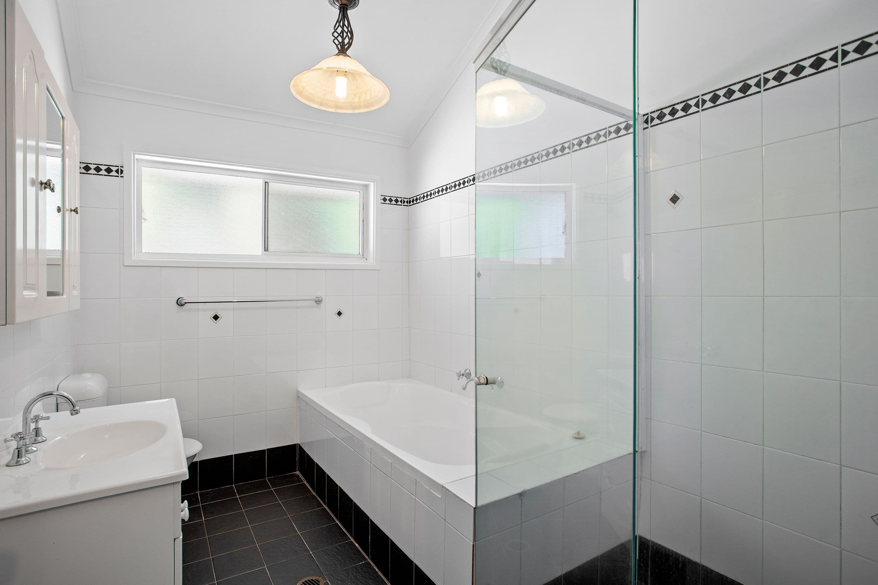 12 Kenmare Avenue, Berkeley Vale NSW 2261, Berkeley Vale - Thumbnail 8