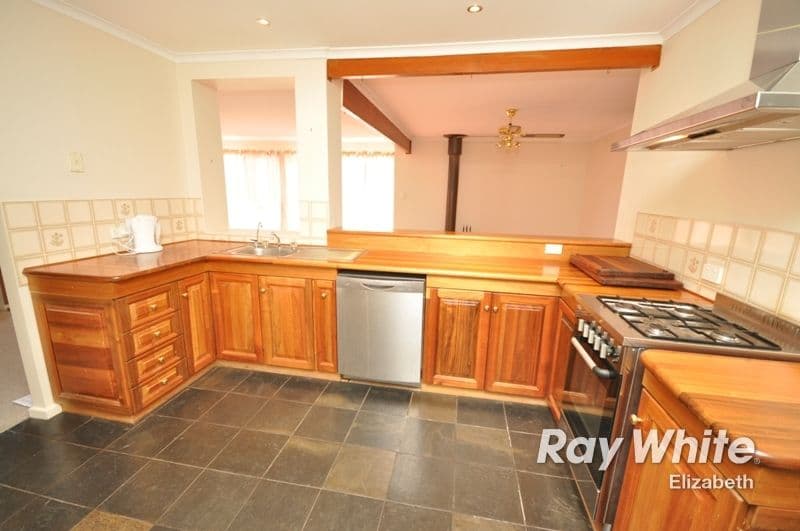 15 Vitana Court, CRAIGMORE SA 5114, Craigmore - Image 1