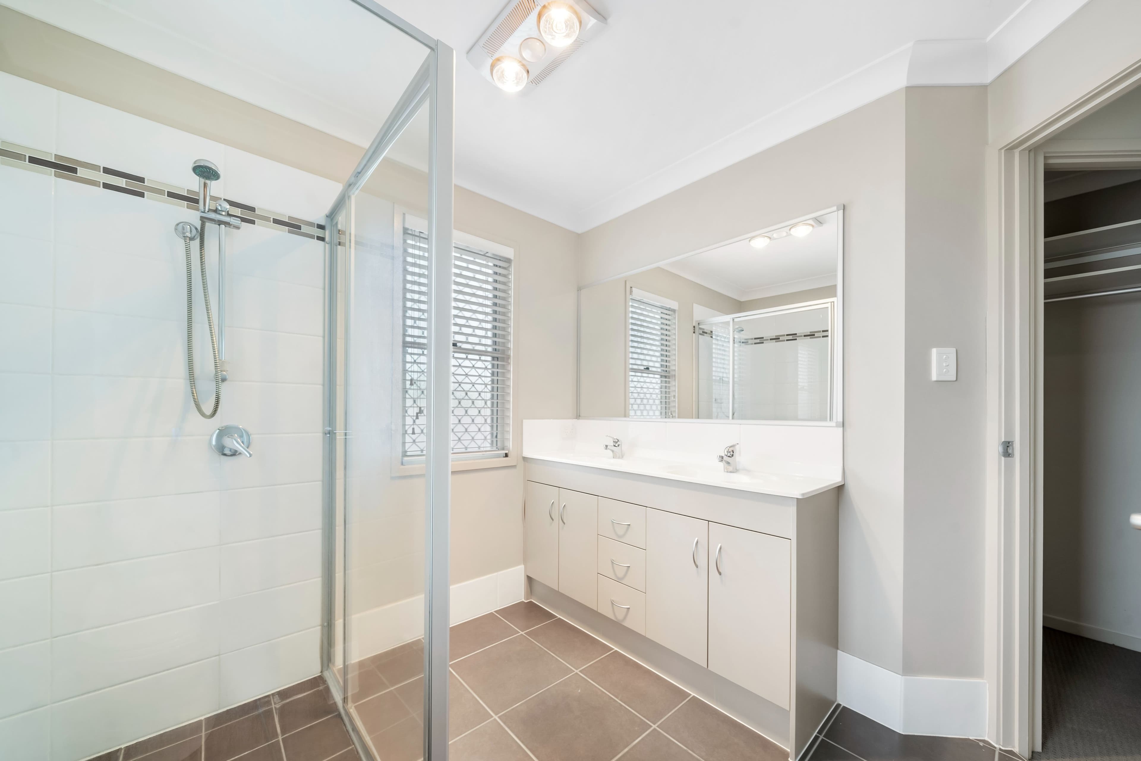 22 Kenilworth Crescent, Waterford QLD 4133, Waterford - Thumbnail 7