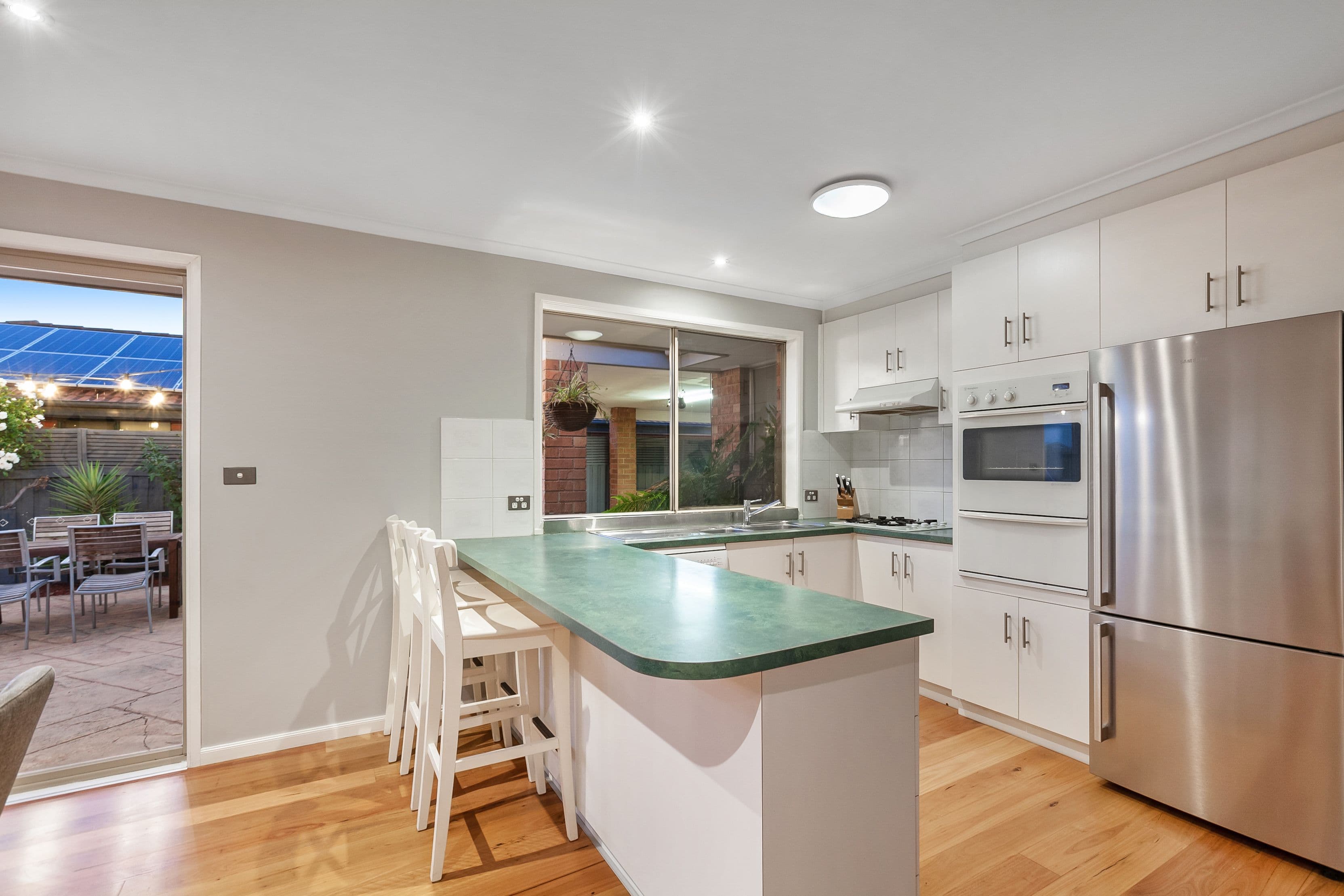 68 Carbon Crescent, Mill Park VIC 3082, Mill Park - Thumbnail 3