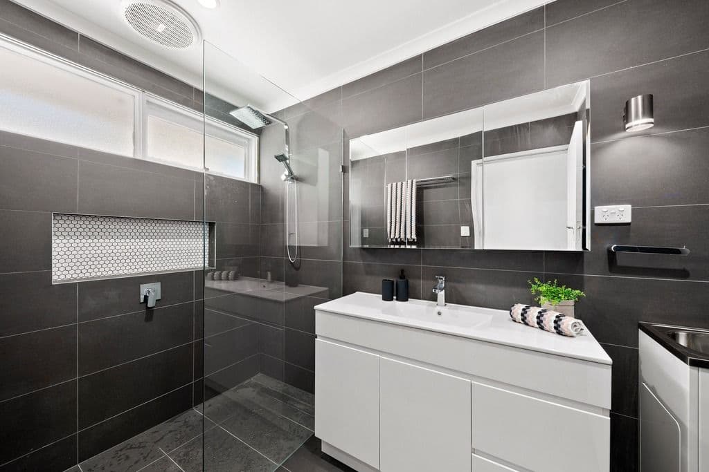 16 Ellt Crescent, Noble Park VIC 3174, Noble Park - Thumbnail 2