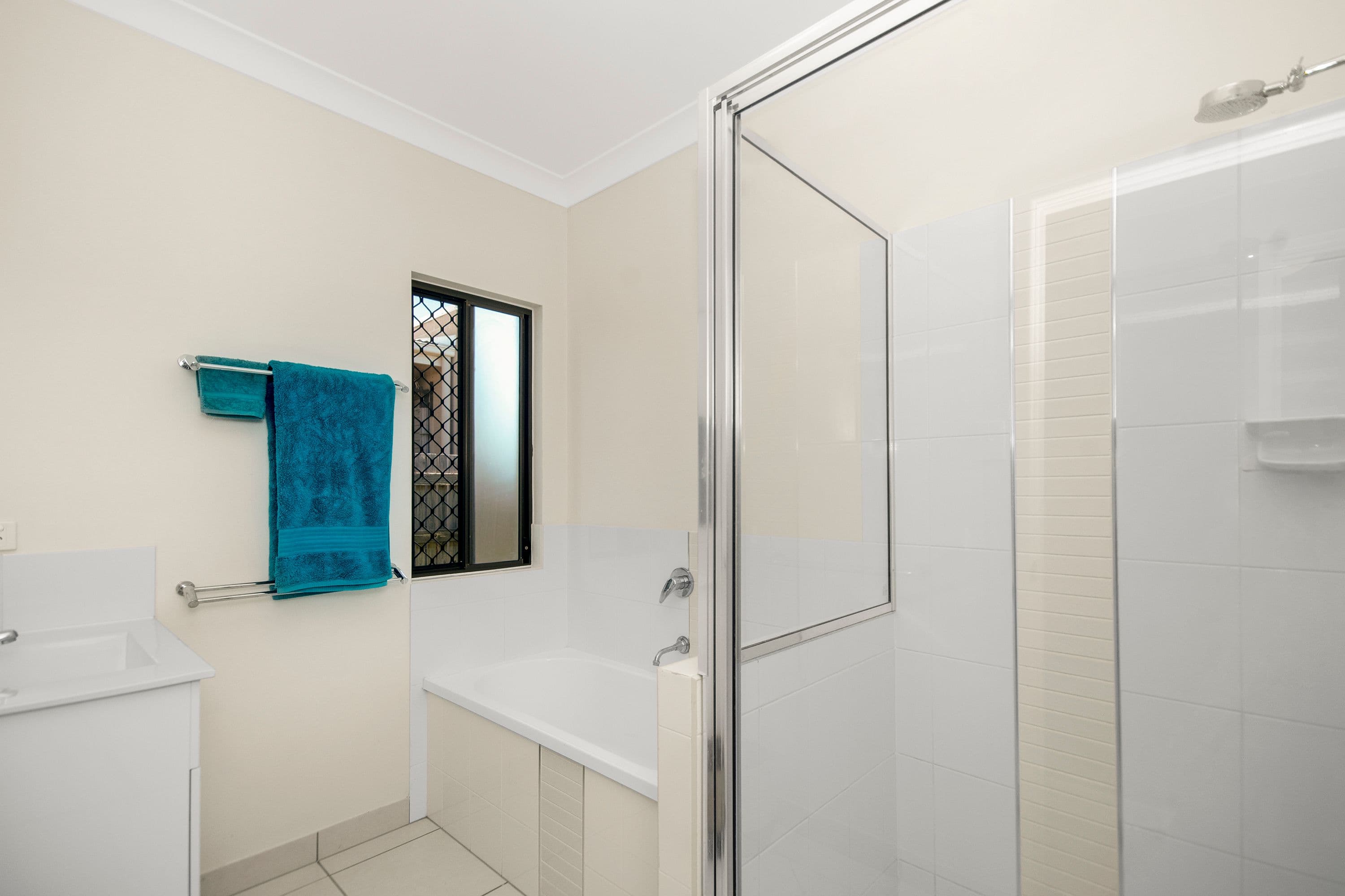 8 Tor Street, Cosgrove QLD 4818, Cosgrove - Thumbnail 6