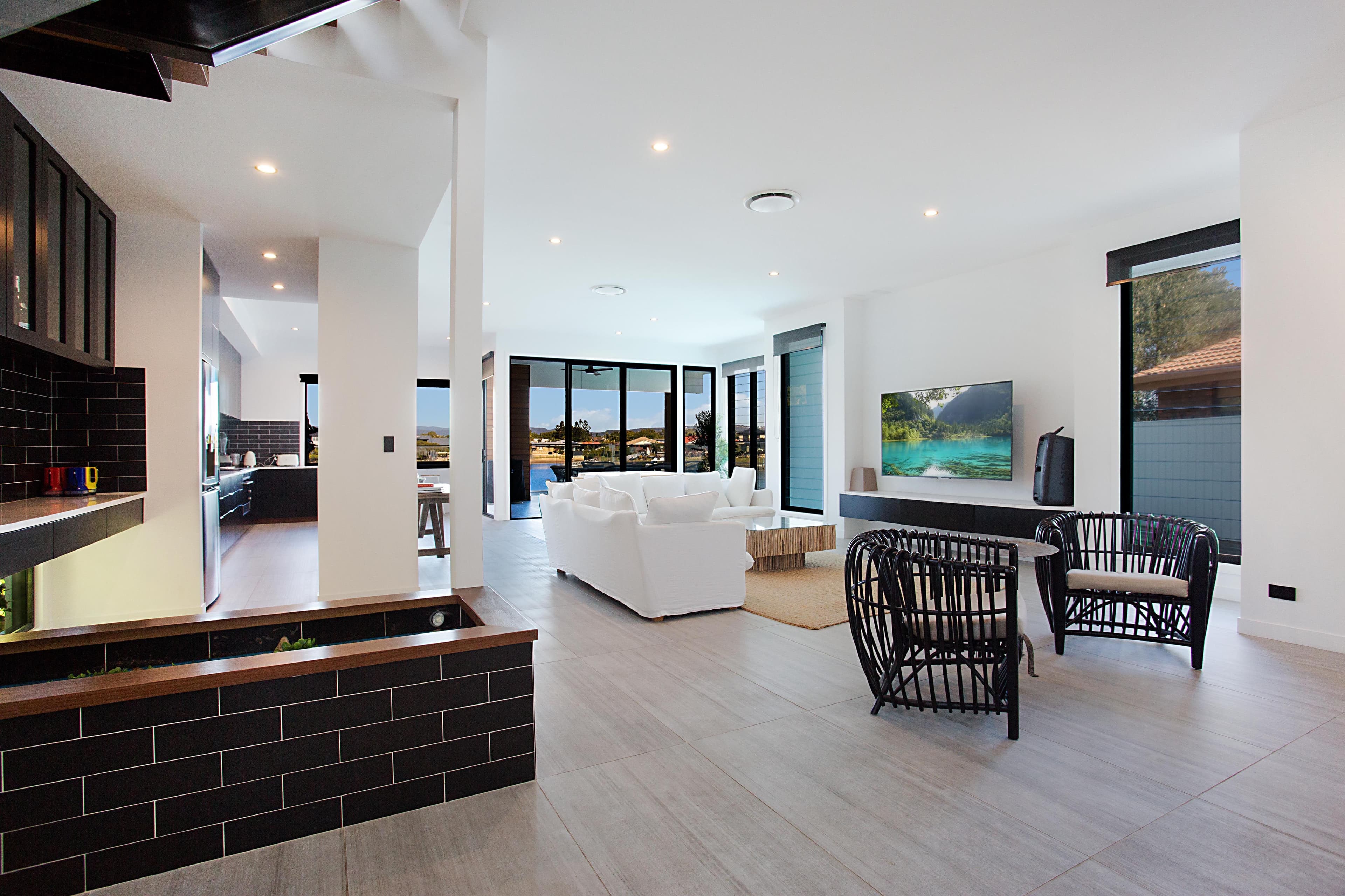 30 Bombala Street, Broadbeach Waters QLD 4218, Broadbeach Waters - Thumbnail 8