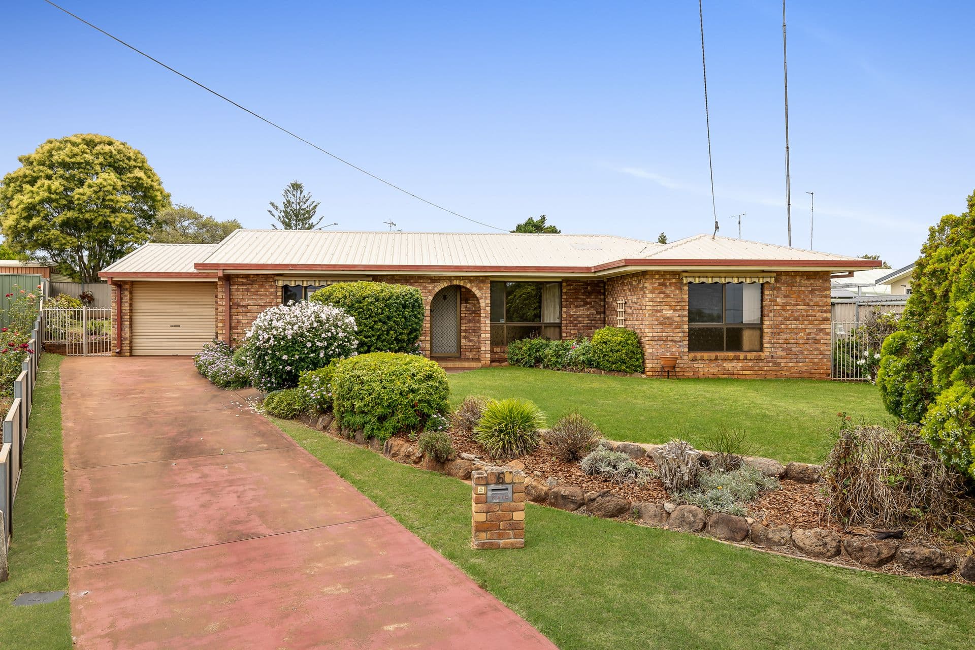 6 Tea Tree Court, Newtown QLD 4350, Newtown - Thumbnail 2