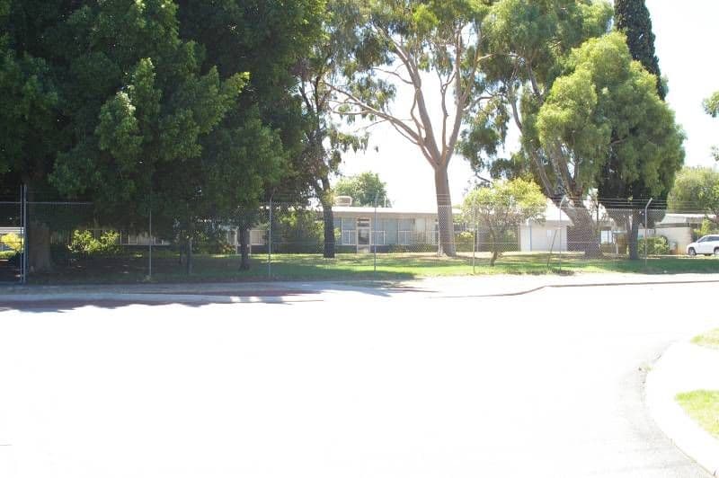 10 Fernhurst Crescent, BALGA WA 6061, Balga - Thumbnail 5
