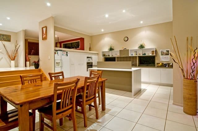 20 Hayman Street, REDLAND BAY QLD 4165, Redland Bay - Thumbnail 7