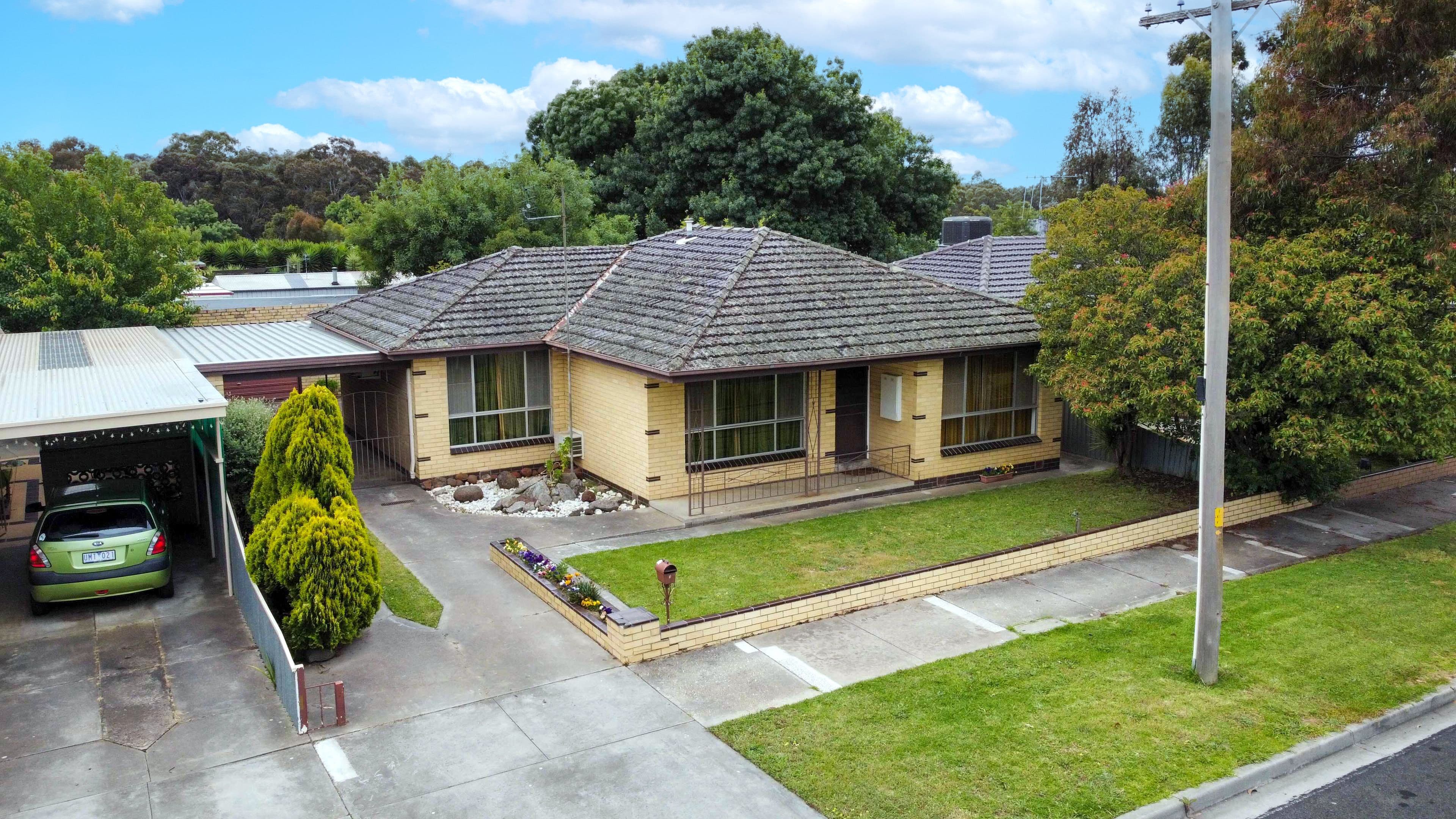 1 O'Keefe Street, White Hills VIC 3550, White Hills - Thumbnail 3