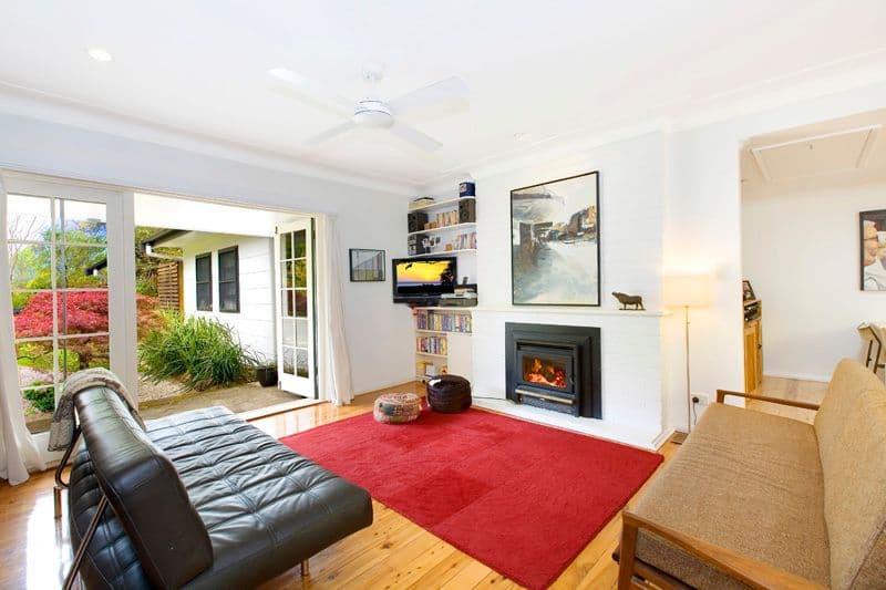 16 Glengarry Avenue, TURRAMURRA NSW 2074, North Turramurra - Thumbnail 2