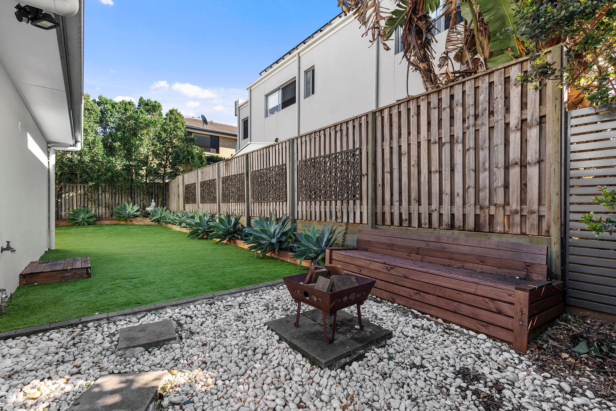 64 Oyster Point Esplanade, Scarborough, Scarborough - Thumbnail 4
