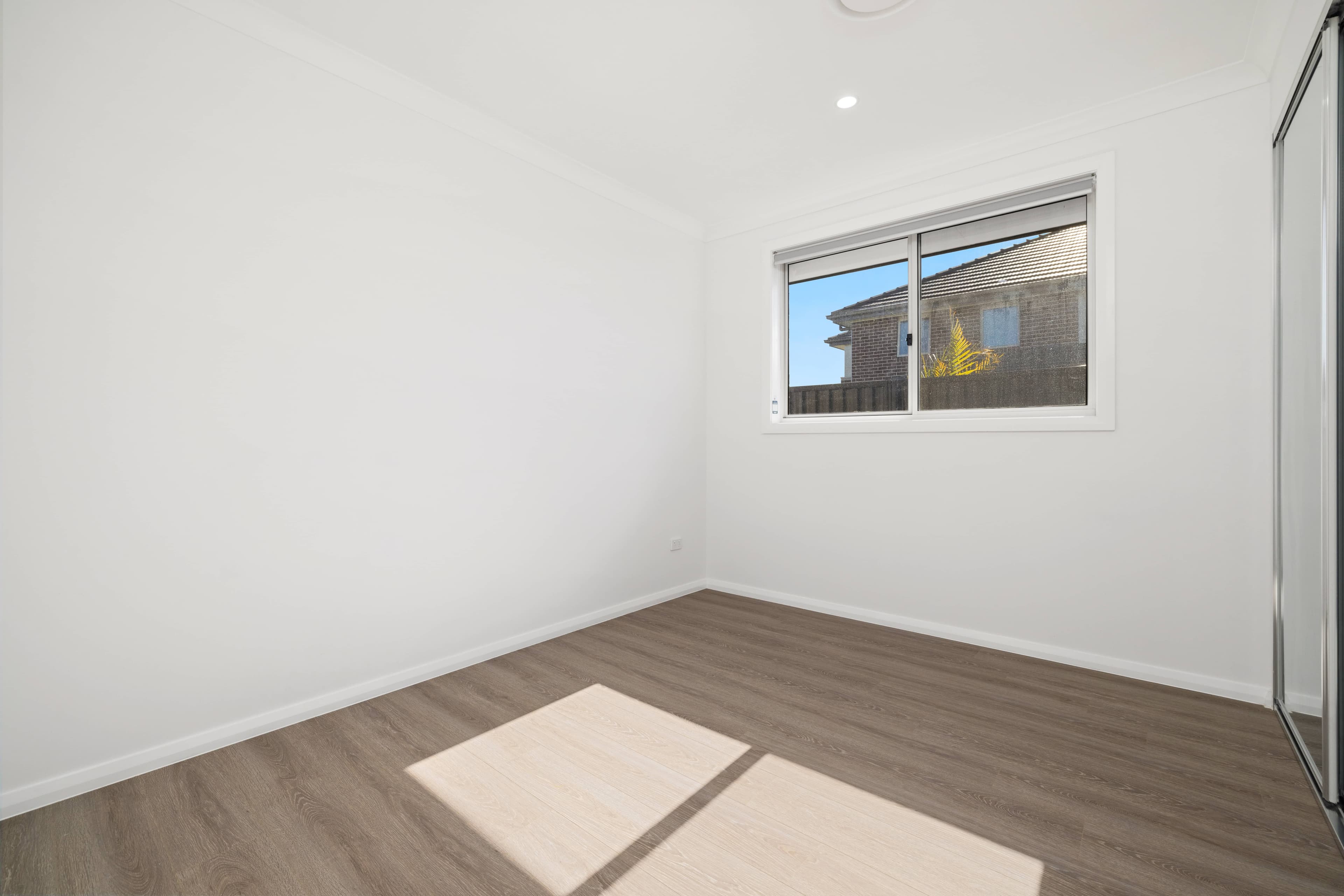 37 Waterglass Street, Spring Farm NSW 2570, Spring Farm - Thumbnail 7