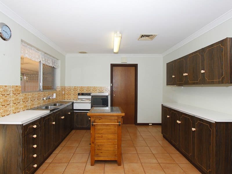 90 Leeds Street, DIANELLA WA 6059, Dianella - Thumbnail 4