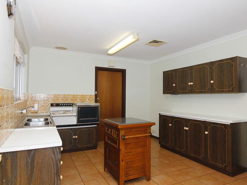 90 Leeds Street, DIANELLA WA 6059, Dianella - Thumbnail 5