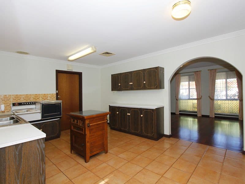 90 Leeds Street, DIANELLA WA 6059, Dianella - Thumbnail 7