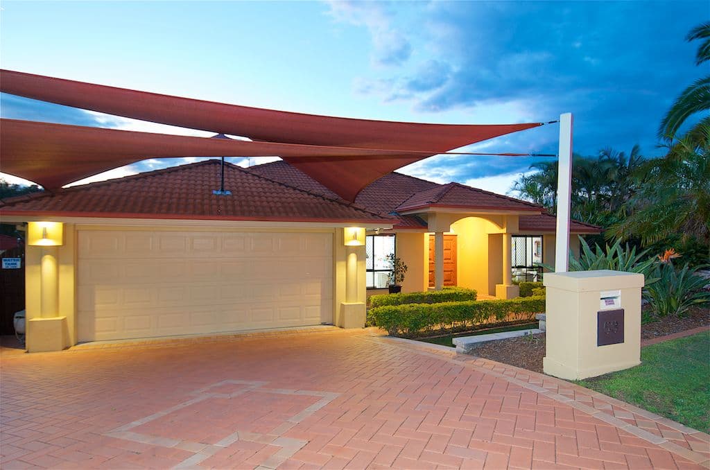 53 Maltravers Drive, Arundel QLD 4214, Arundel - Thumbnail 3