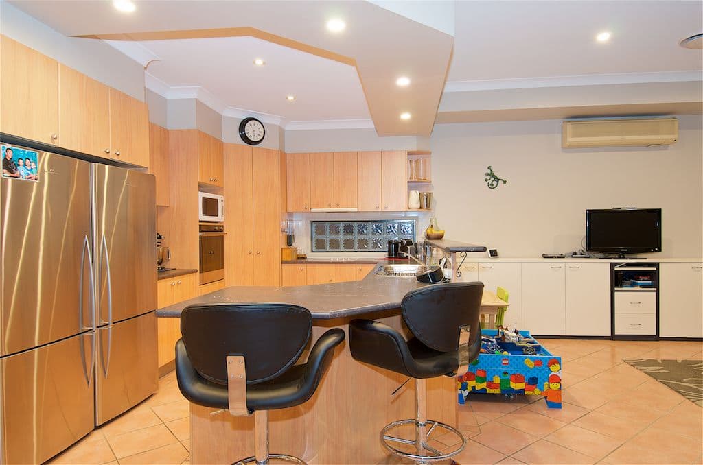 53 Maltravers Drive, Arundel QLD 4214, Arundel - Thumbnail 6