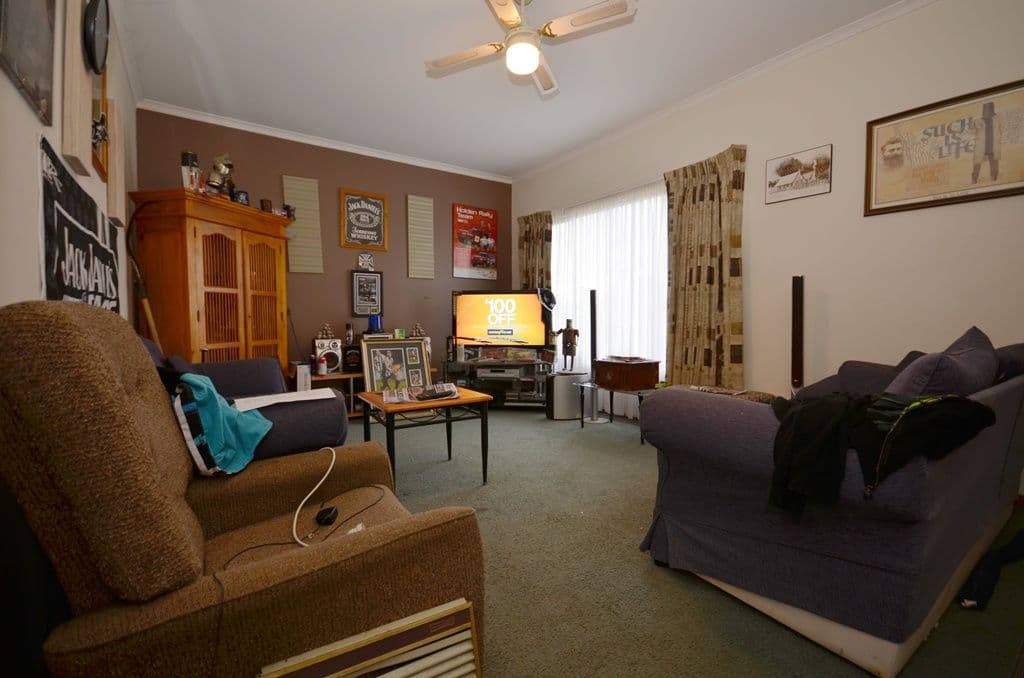 208 Lonsdale Street, REDAN VIC 3350, Redan - Thumbnail 2