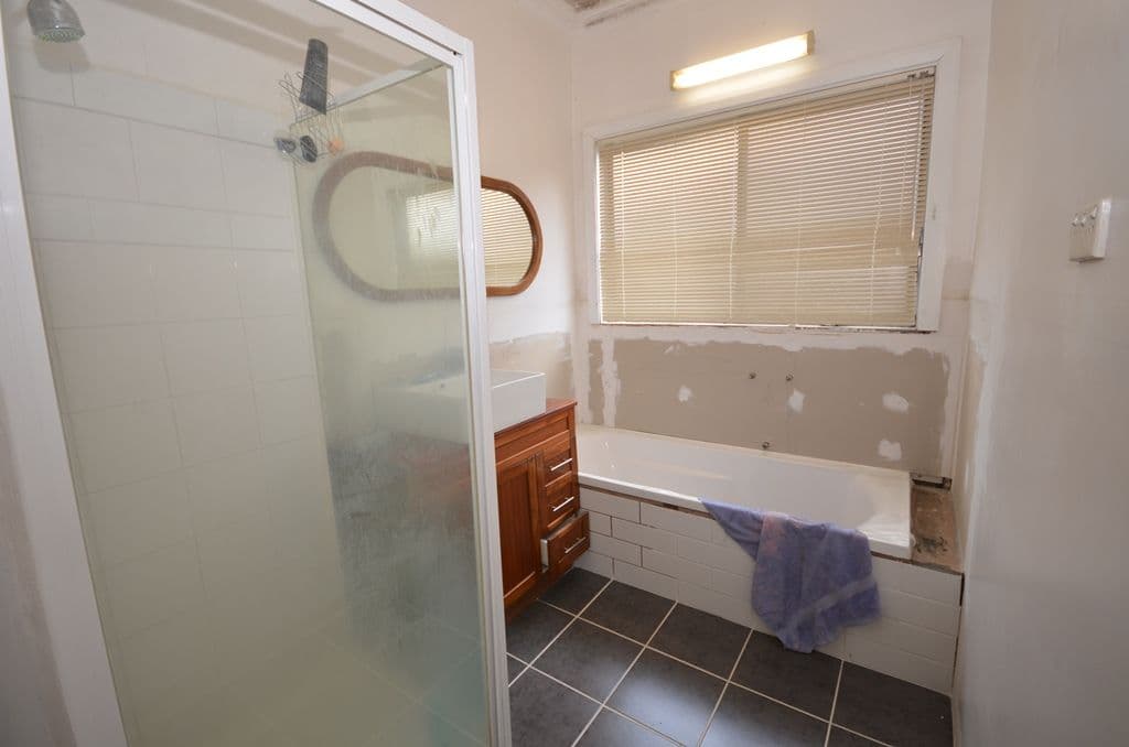 208 Lonsdale Street, REDAN VIC 3350, Redan - Thumbnail 6