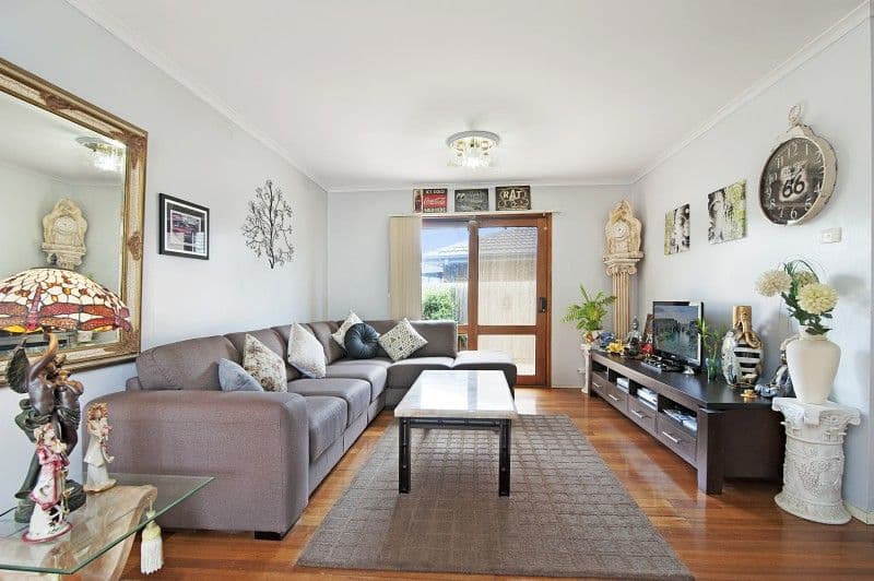 6 Earlwood Street, Dingley Village VIC 3172, Dingley Village - Thumbnail 2