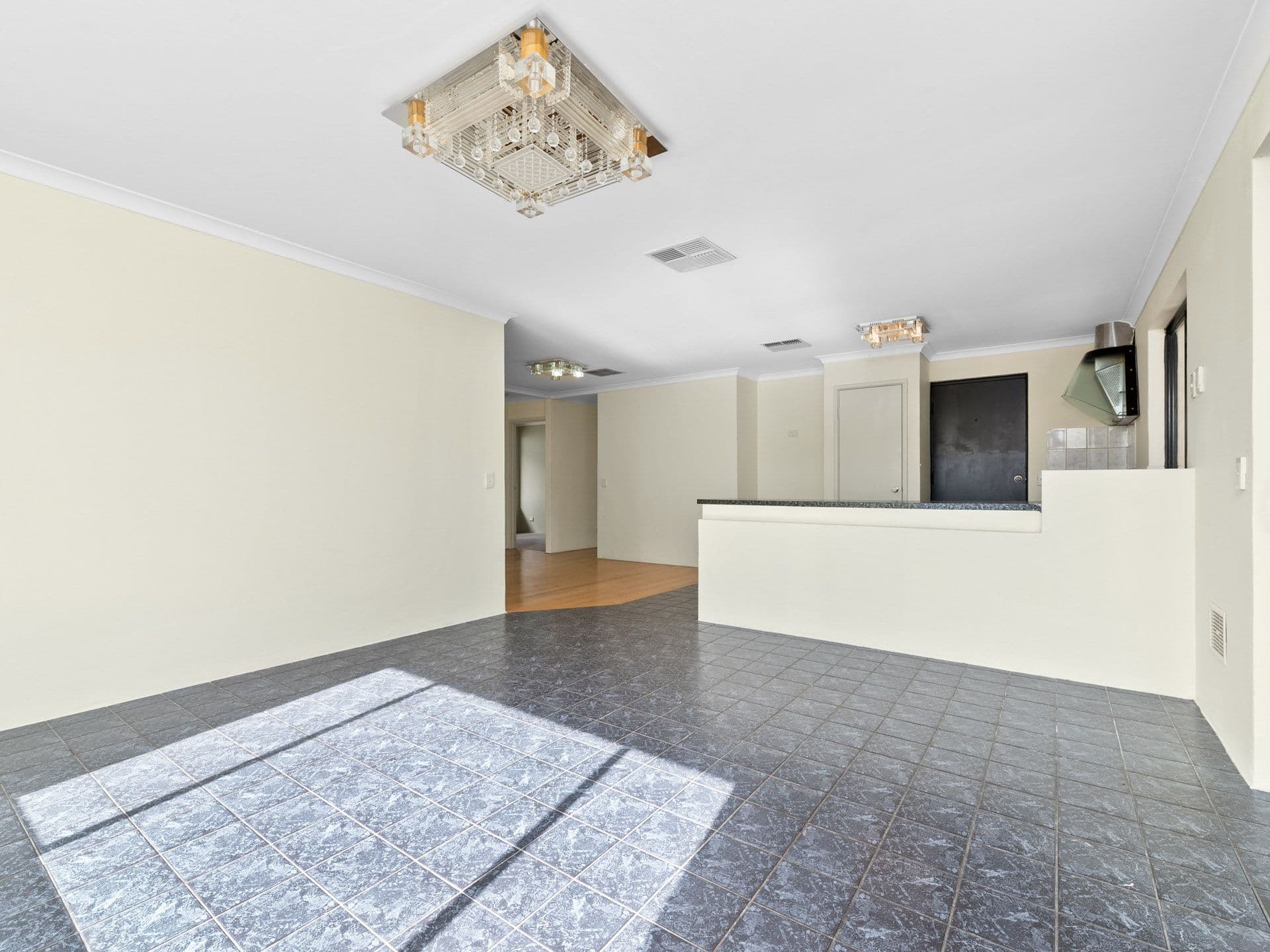 30 Kanani Drive, Canning Vale WA 6155, Canning Vale - Thumbnail 4