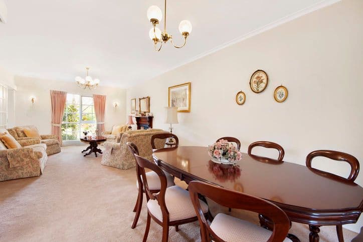 22 Crawford Road, TEMPLESTOWE LOWER VIC 3107, Templestowe Lower - Thumbnail 2