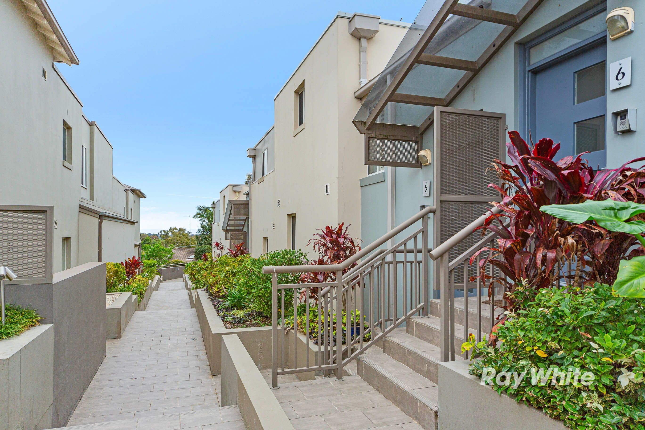 40 Dobson Crescent, Baulkham Hills NSW 2153, Baulkham Hills - Thumbnail 3