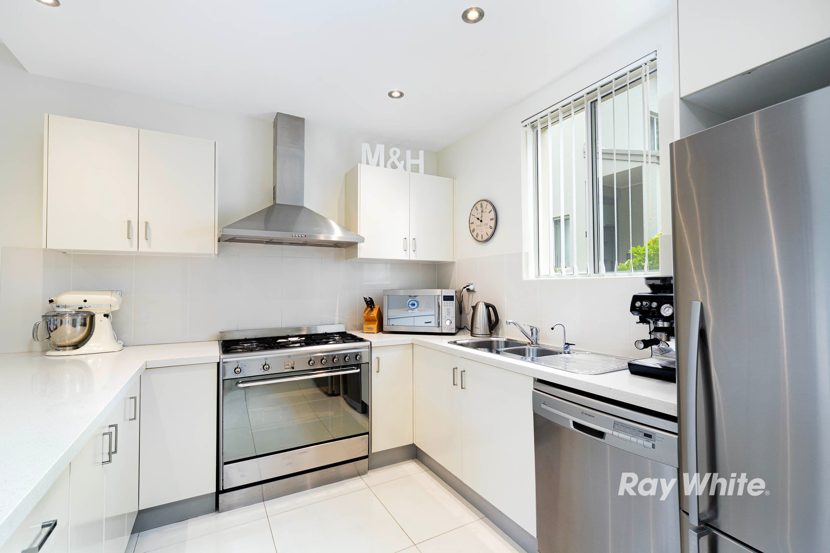 40 Dobson Crescent, Baulkham Hills NSW 2153, Baulkham Hills - Thumbnail 5