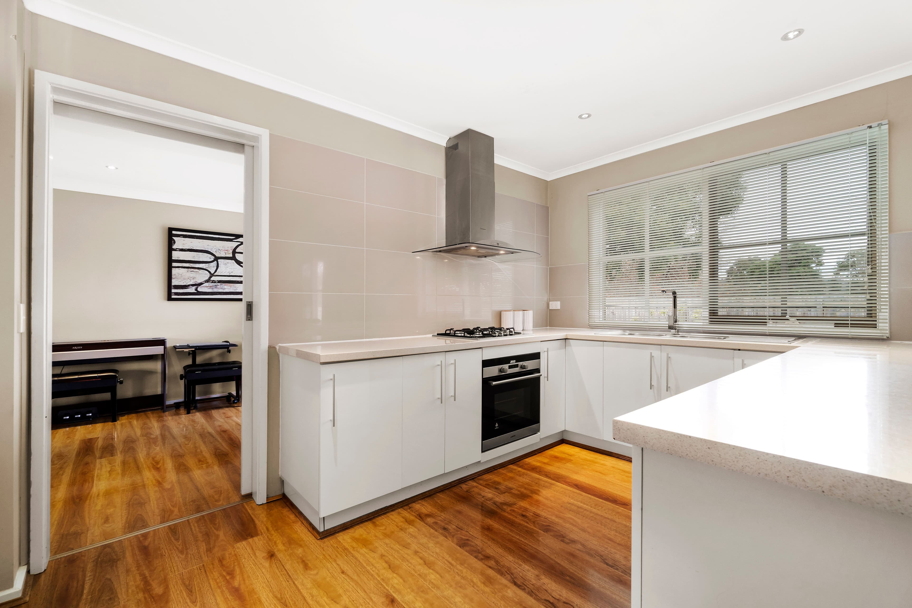 7 Darnley Court, Rowville VIC 3178, Rowville - Thumbnail 3