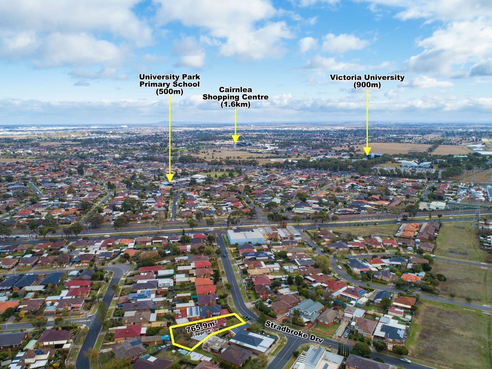 22 Stradbroke Drive, St Albans VIC 3021, St Albans - Thumbnail 3