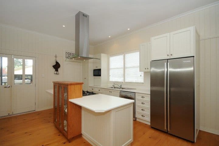 14 Bernard Street, NEWTOWN QLD 4350, Newtown - Thumbnail 5