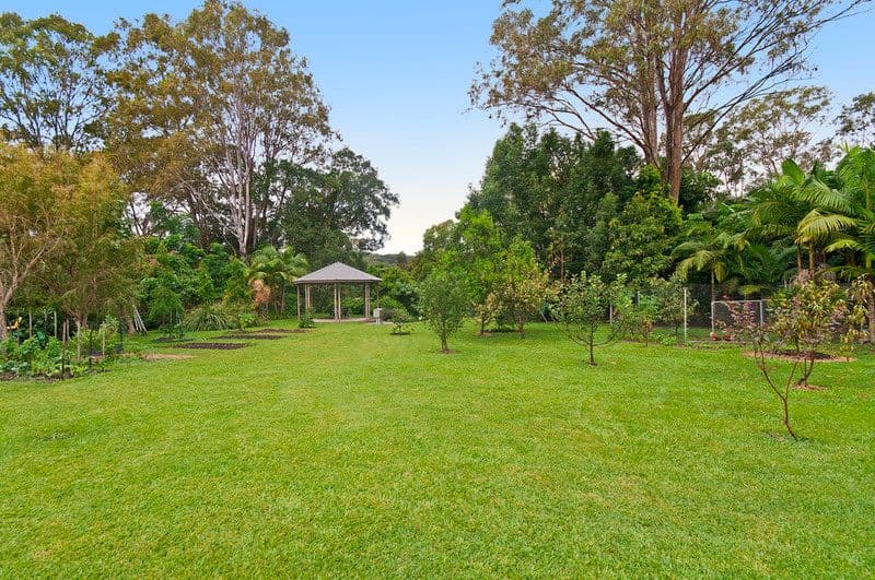 11 Bul Bul Place, CURRUMBIN WATERS QLD 4223, Currumbin Waters - Thumbnail 3