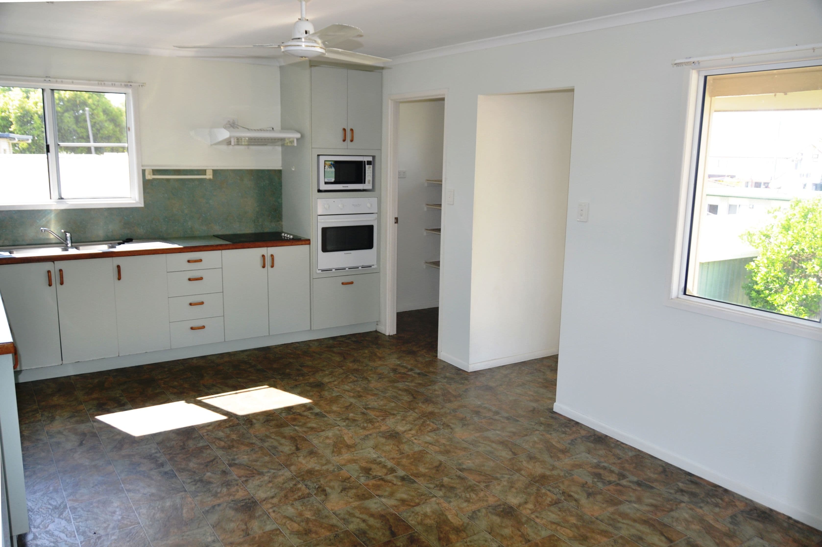 5 Tulloch Street, Ooralea QLD 4740, Ooralea - Thumbnail 4