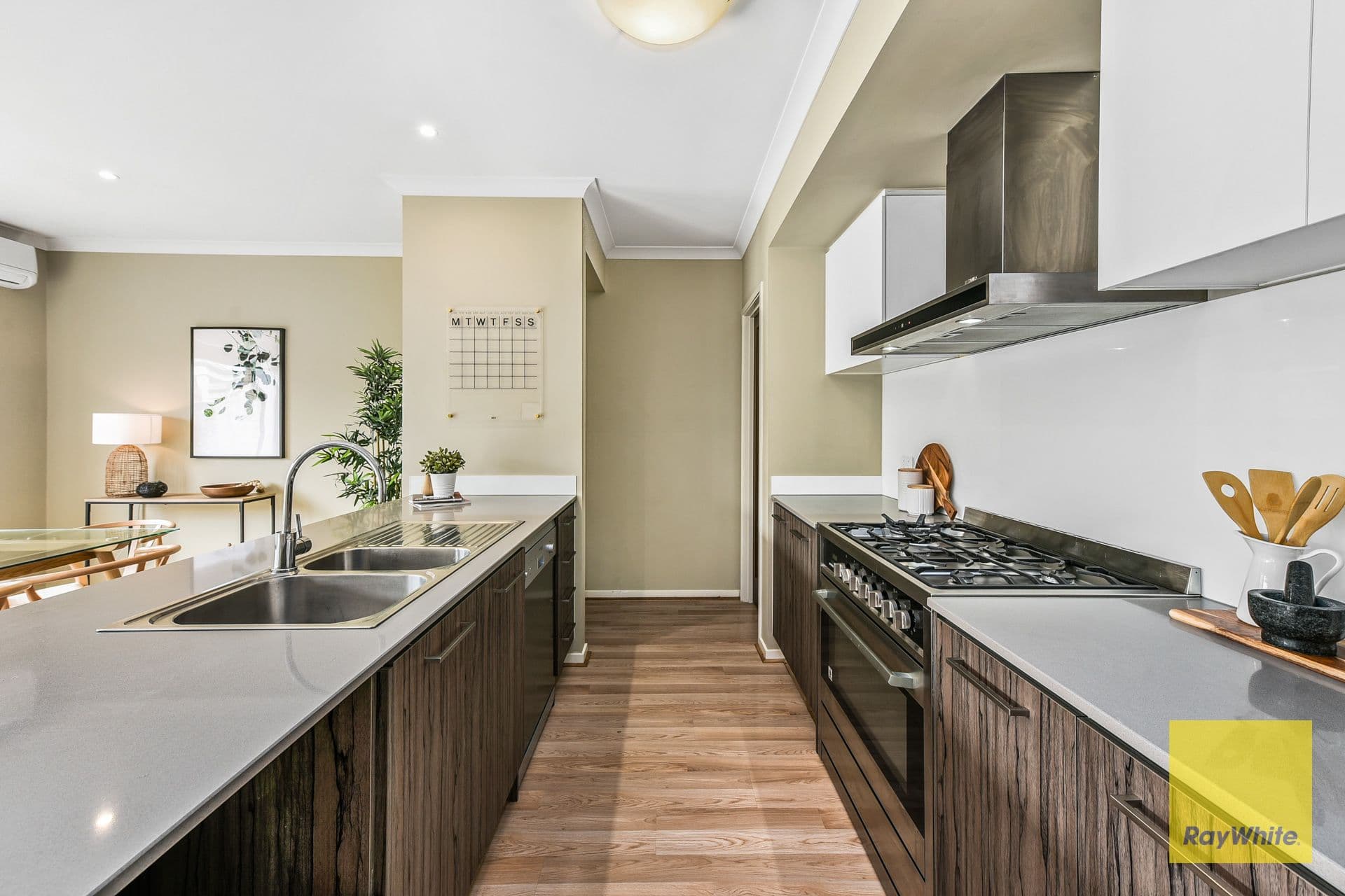 9 Falabela Road, Clyde North VIC 3978, Clyde North - Thumbnail 6
