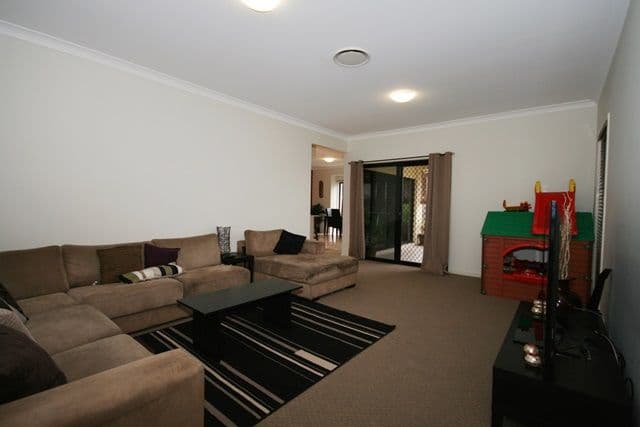 10 Hare Street, NORTH LAKES QLD 4509, North Lakes - Thumbnail 6