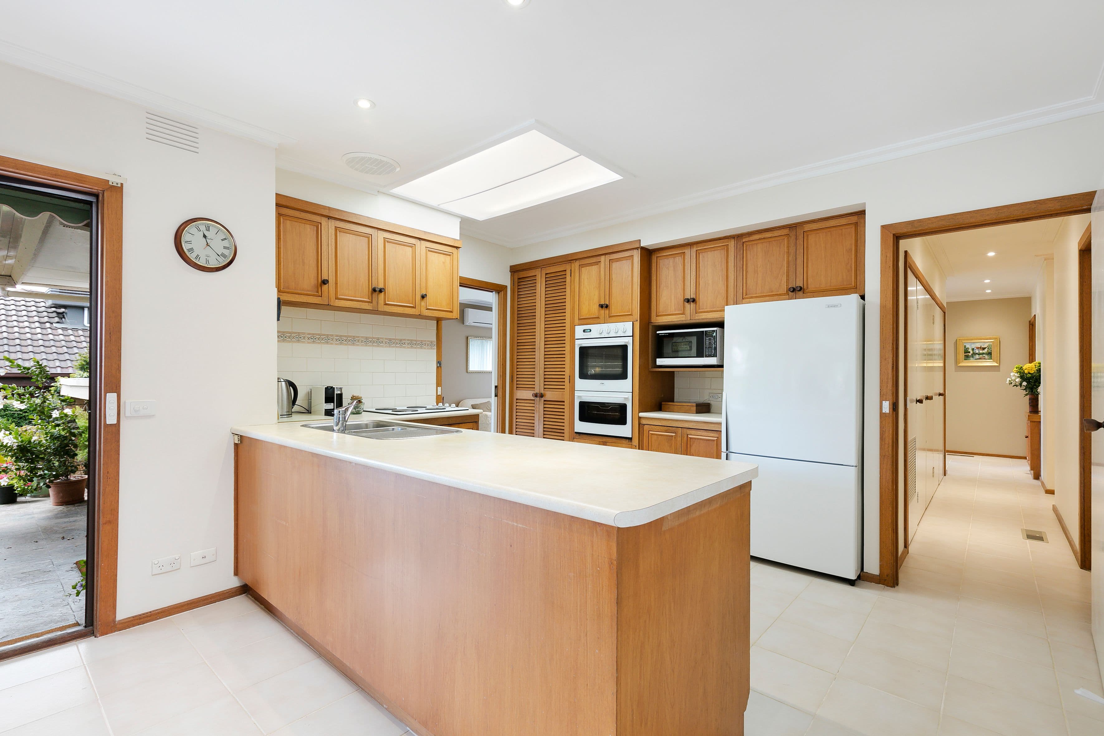 25 Rowitta Drive, Glen Waverley VIC 3150, Glen Waverley - Thumbnail 4