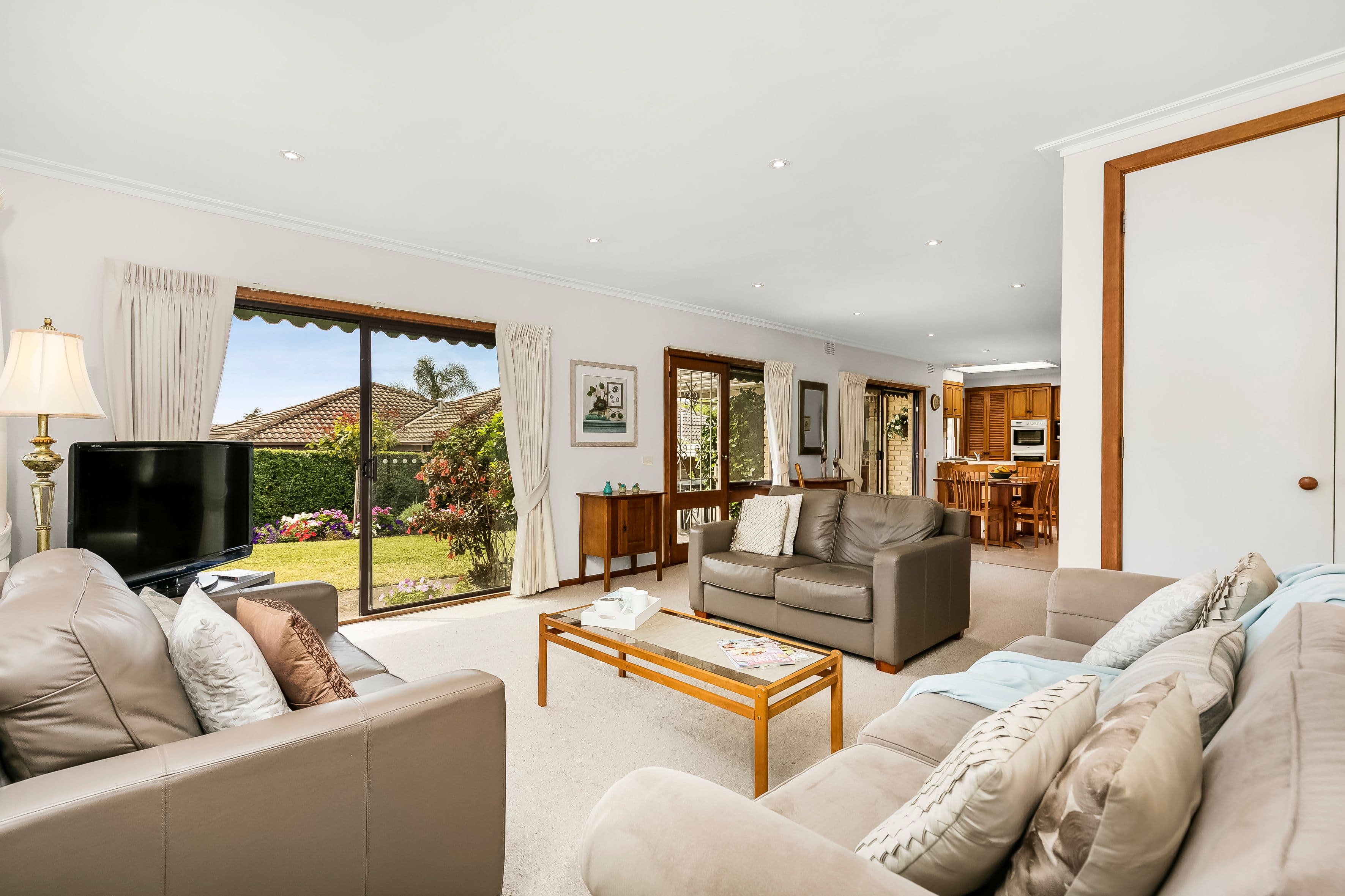 25 Rowitta Drive, Glen Waverley VIC 3150, Glen Waverley - Thumbnail 6