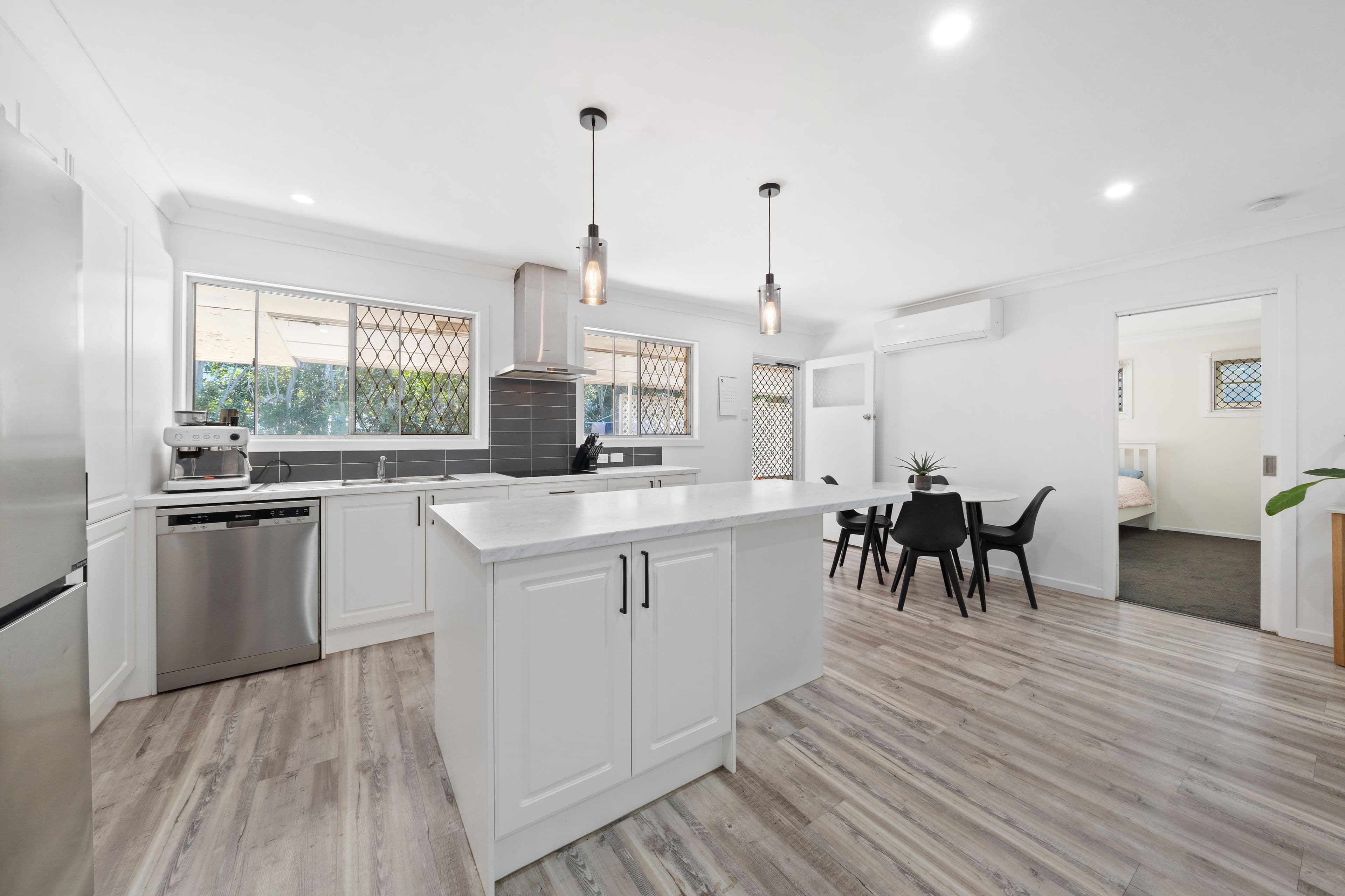 30 Condong Street, Mansfield QLD 4122, Mansfield - Thumbnail 5