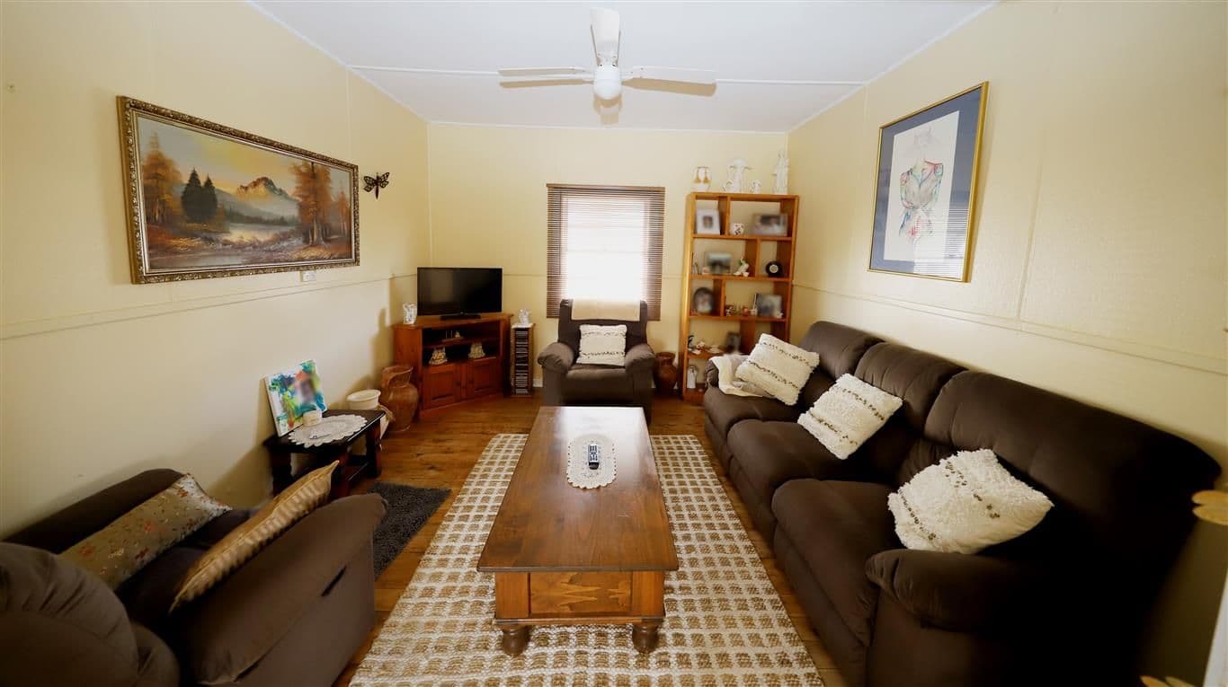 79 Clarke Street, Tumut NSW 2720, Tumut - Thumbnail 5