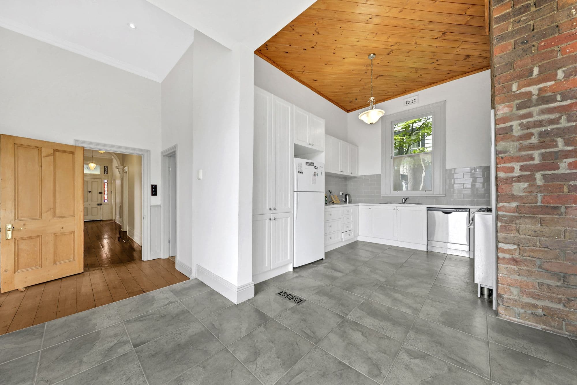 6 Laurel Bank Parade, Newtown VIC 3220, Newtown - Thumbnail 3