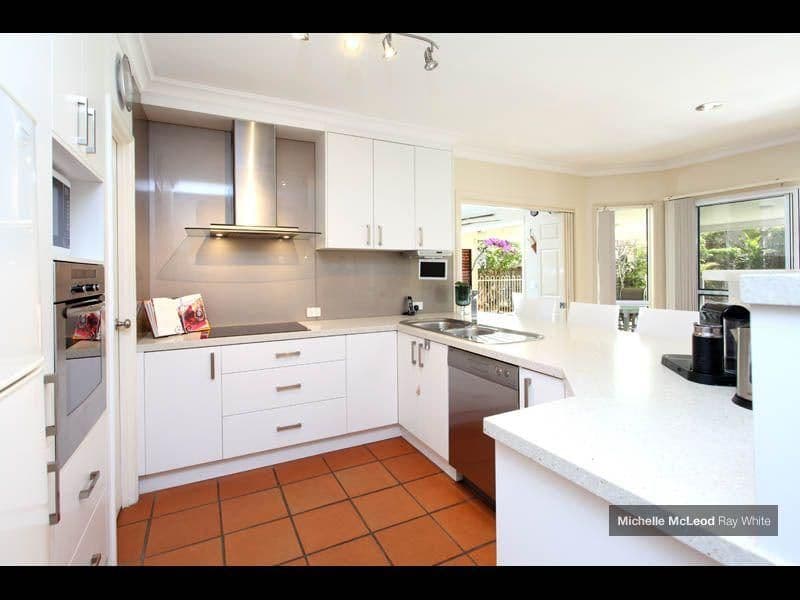 49 Kensington Circuit, BROOKFIELD QLD 4069, Brookfield - Thumbnail 5
