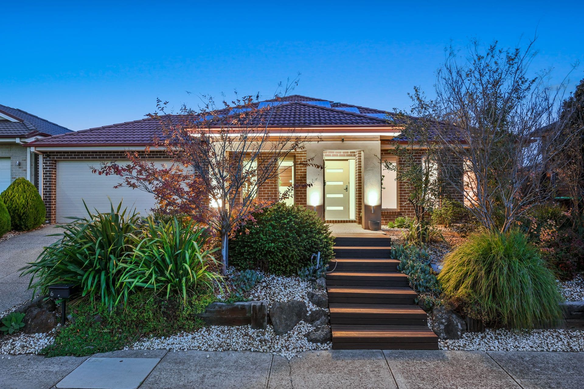 6 Luscombe Court, Berwick VIC 3806, Berwick - Thumbnail 2
