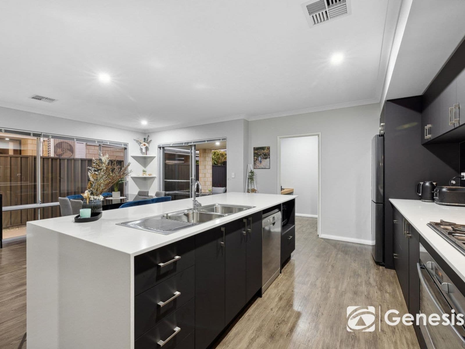 5 Norite Road, Piara Waters, WA 6112, Piara Waters - Thumbnail 4